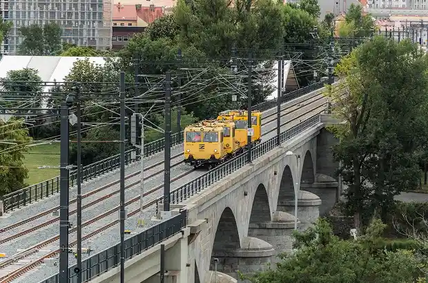 У Празі відкрили оновлену станцію Praha–Bubny з унікальними платформами всередині будівлі